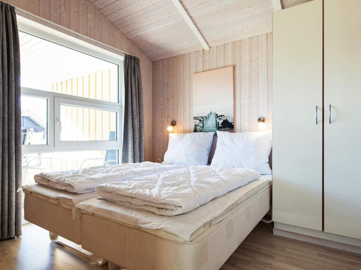 12 Person Holiday Home In Grömitz Εξωτερικό φωτογραφία